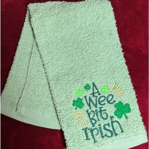 Irish St. Patrick’s Day Green embroidered kitchen towel,A Wee bit Irish st pat - Picture 1 of 6